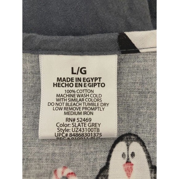 Nursing Scrub Top Women’s L Gray Christmas Penguin Print Candy Cane Uniform - Picture 5 of 8